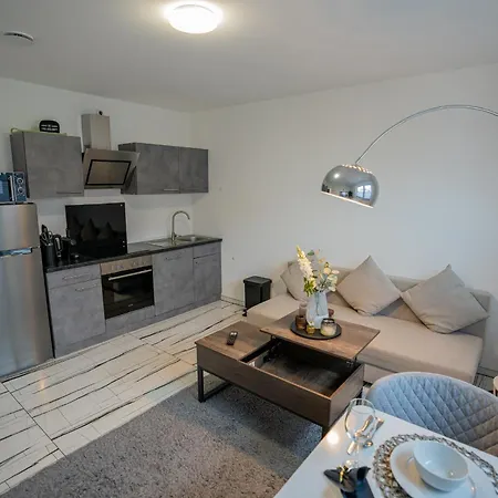 Apartment Feel Like 1 *